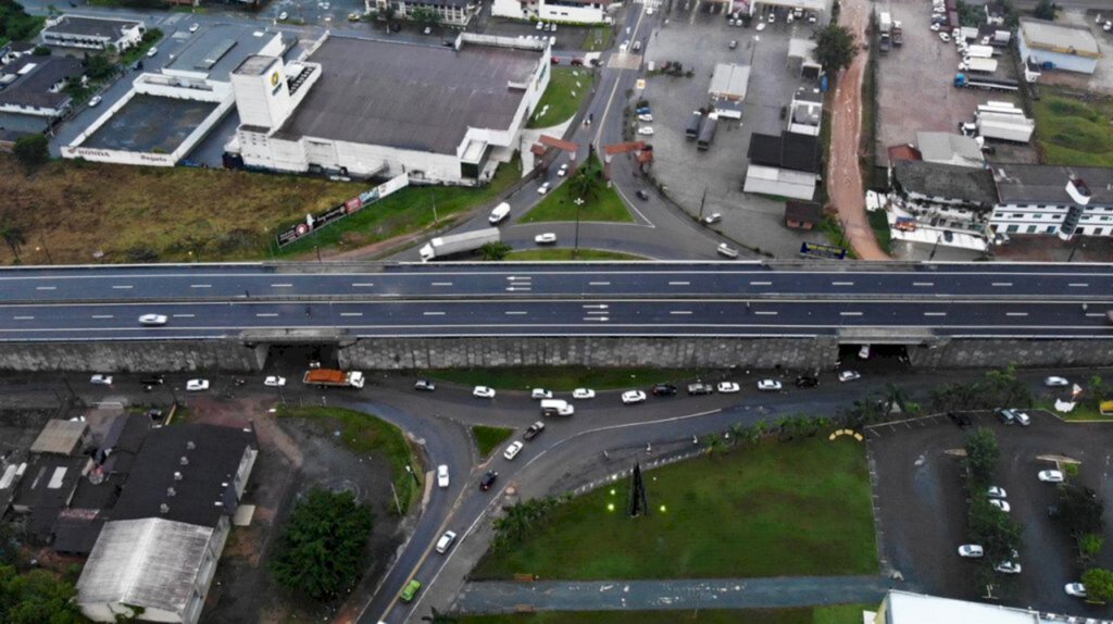 DNIT entrega viaduto de acesso aos municípios de Indaial e de Timbó na BR-470/SC
