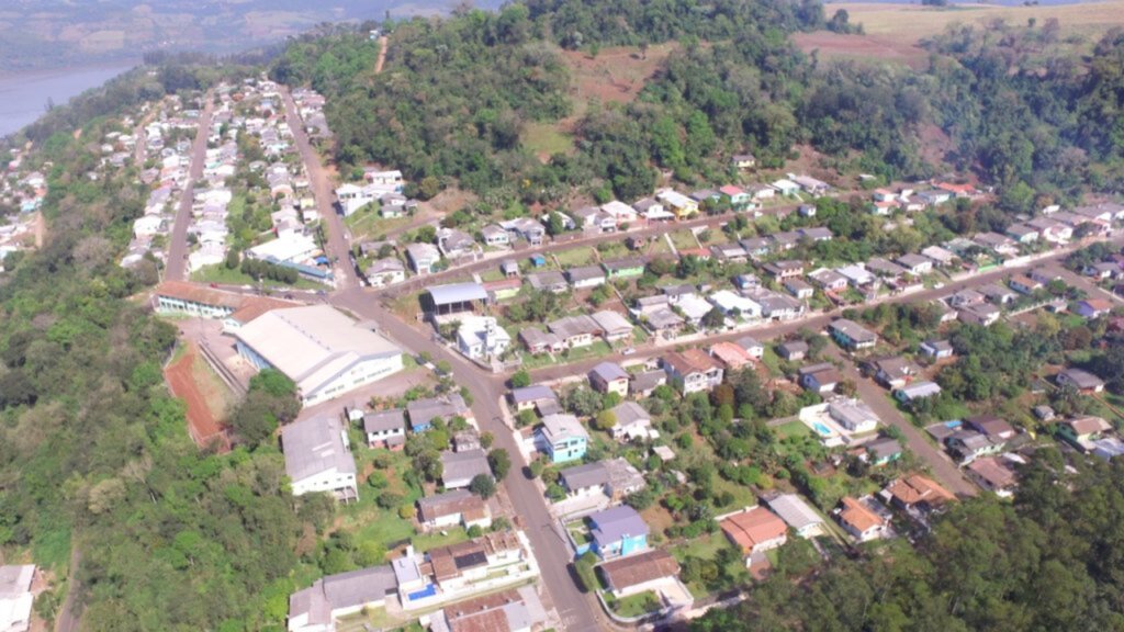  - Domingo tem festa no bairro Santa Tereza Alto