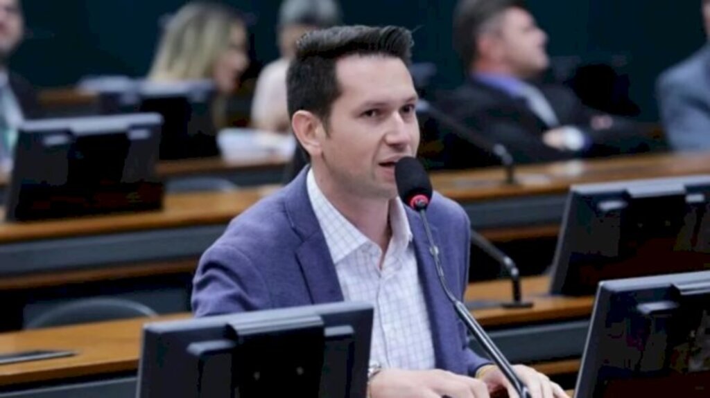 Gilson Marques entra com Ação Popular contra o governo de Santa Catarina