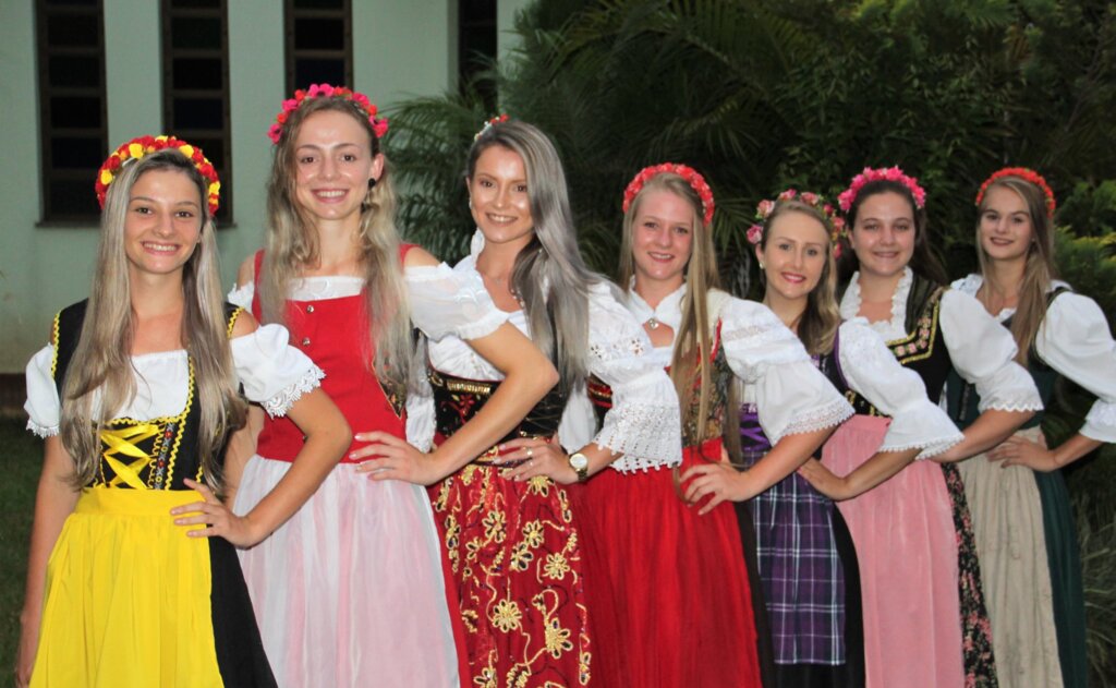 Escolha das soberanas da 41ª Oktoberfest e programação de aniversário serão hoje