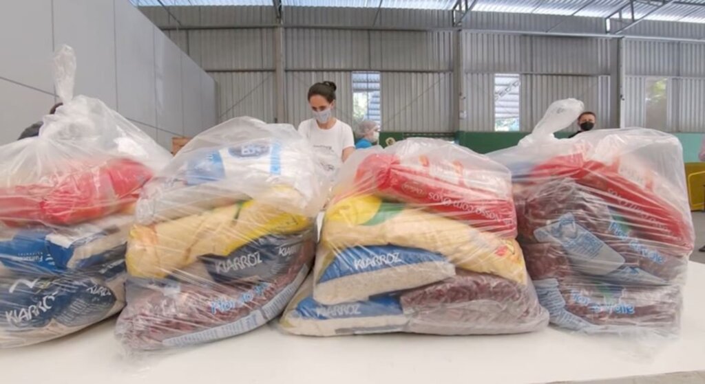 Prefeitura de Indaial entrega mais de 5 mil Kits de Alimentação para famílias da Rede de Ensino Municipal