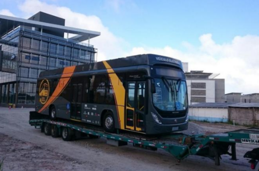 Instituto Ideal / Divulgação - O ônibus deve entrar em operação nos próximos dias e fará o trajeto entre o Campus da UFSC e o Sapiens Park, na Cachoeira do Bom Jesus