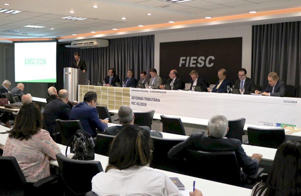 Federações empresariais estudam proposta de reforma tributária