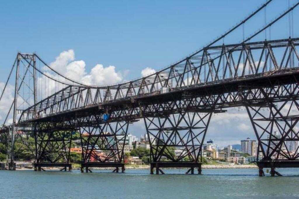 Ponte Hercílio Luz passa por seu último ciclo de obras de restauração