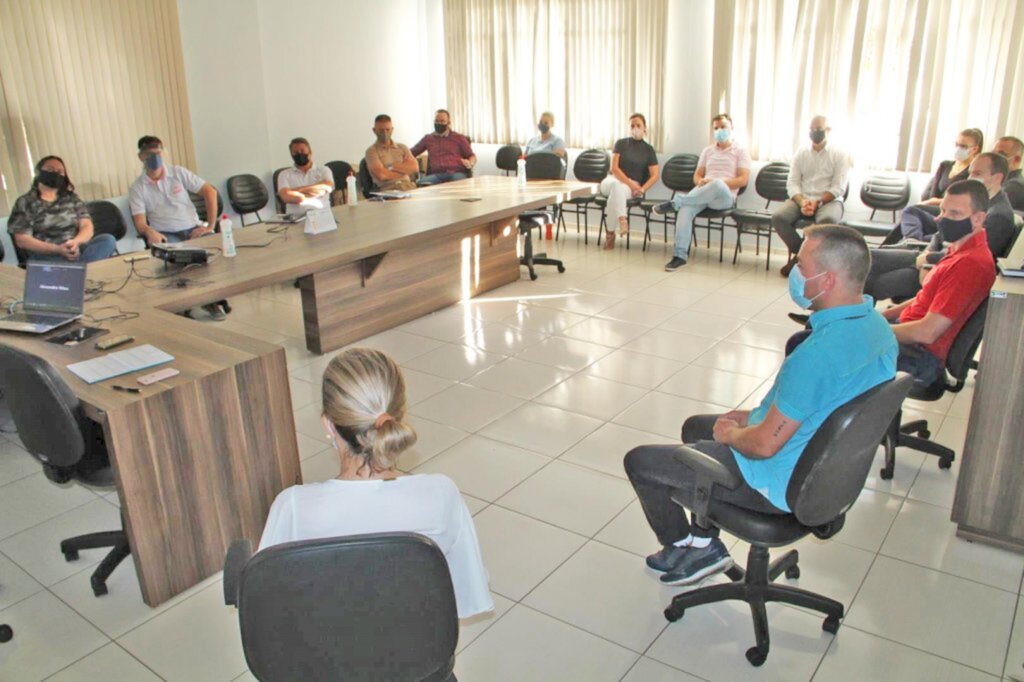 Município mantém retorno das aulas para o dia 3 de março