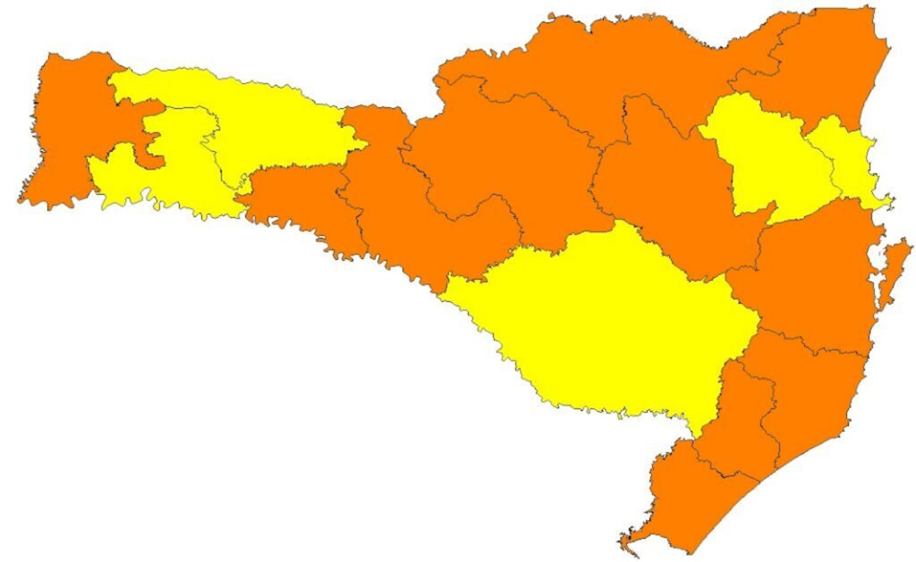 SC tem 11 regiões com risco grave e cinco com risco alto