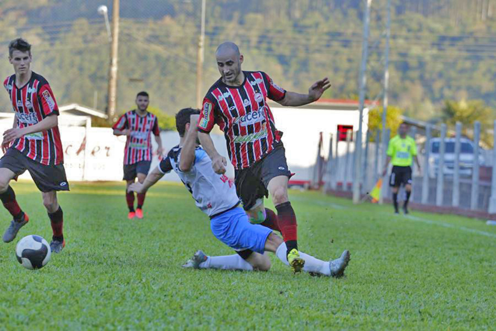 Confrontos das quartas de final serão definidos neste domingo