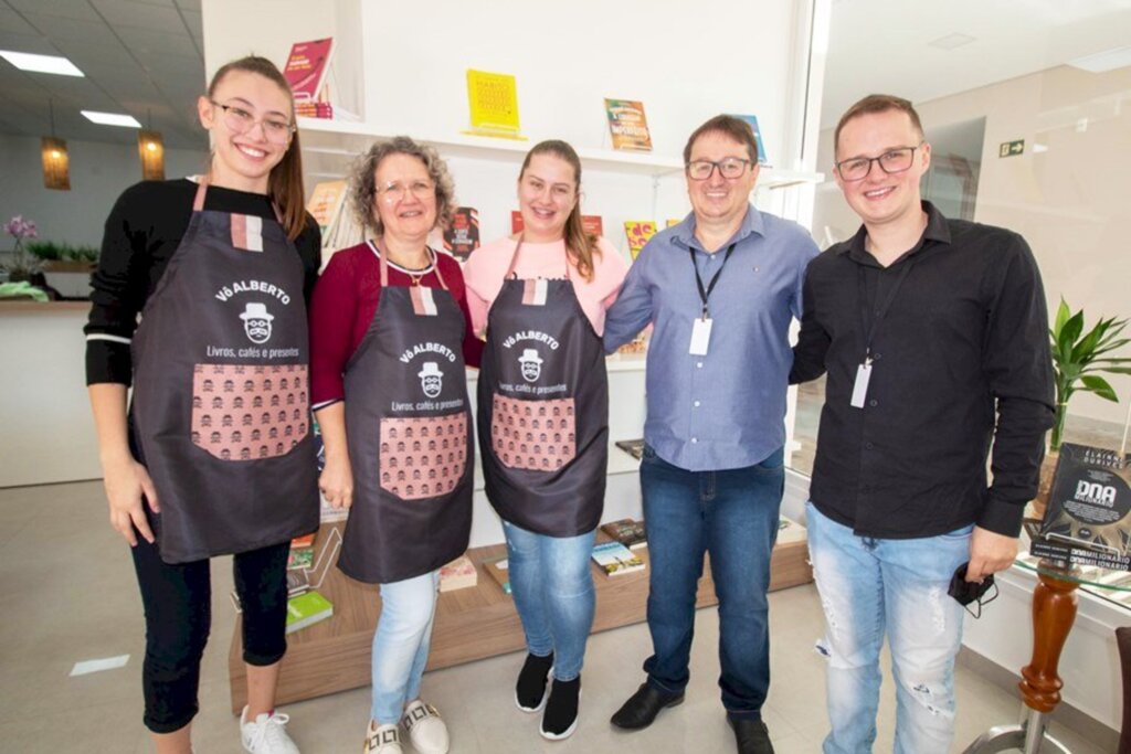 Livraria Vô Alberto inaugura em Itapiranga