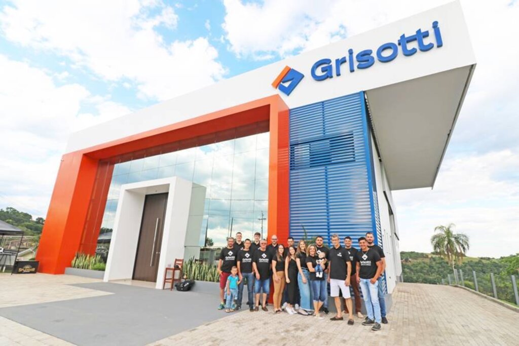 Grisotti Vidros & Alumínios inaugura fábrica em Itapiranga