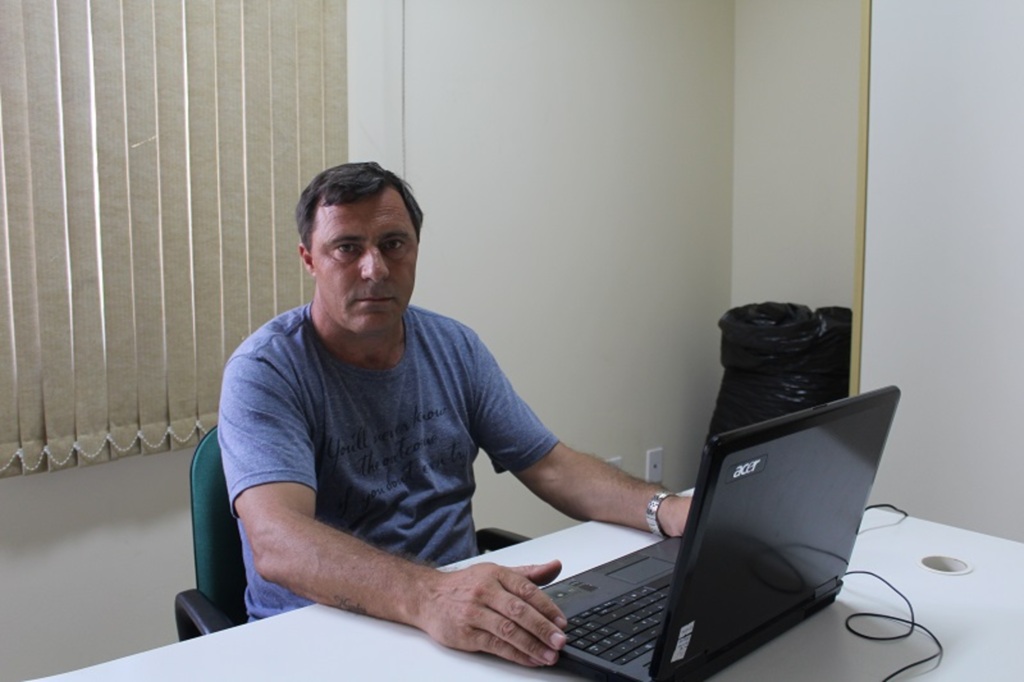 Janaina Possamai - Vereador esteve em Florianópolis para protocolar denúncia no CRM