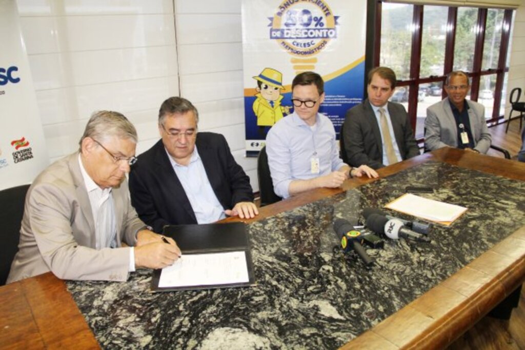 Secom - 
