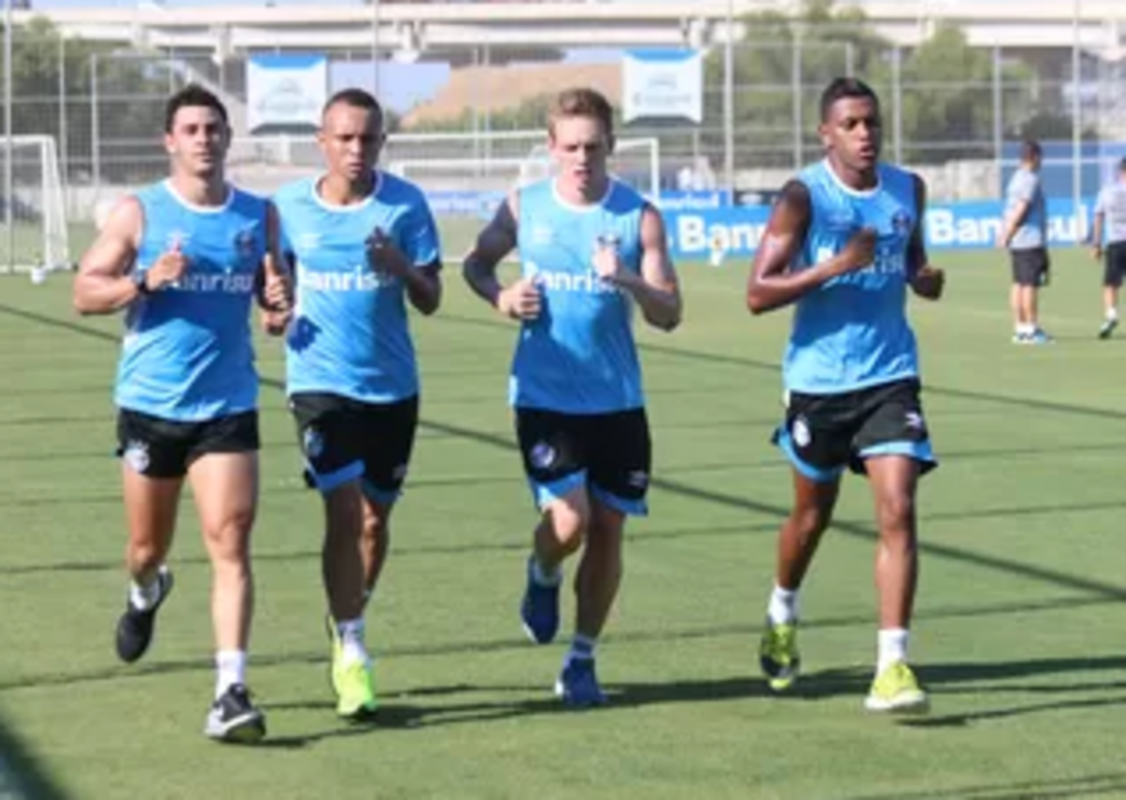 Grêmio vence o Novo Hamburgo em jogo-treino no CT Luiz Carvalho