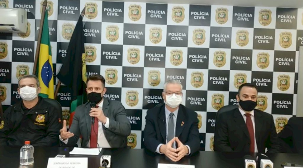 Reprodução/YouTube - Coletiva de imprensa esclareceu caso da chacina em Saudades