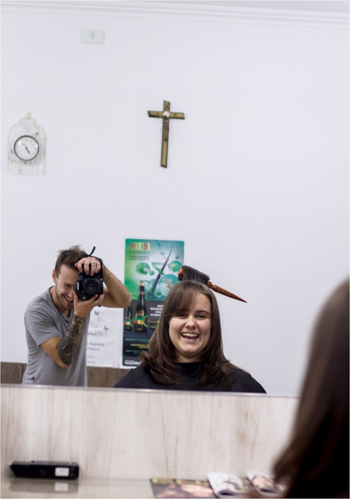 Corte de cabelo também pode ser solidário
