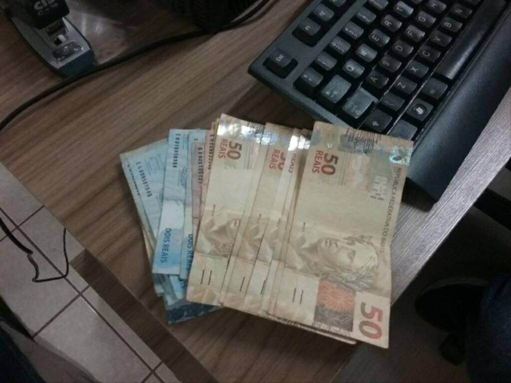 Três autores de furto em Pinhalzinho são presos