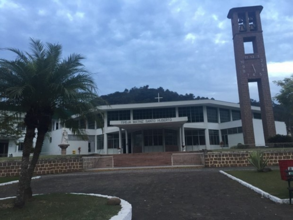 Osvaldo Sagaz/RBS TV) - Padre atuava em igreja de Ibirama, no Vale do Itajaí