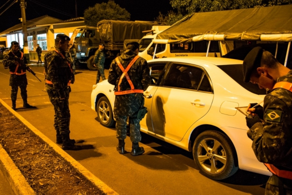 14ª Brigada de Infantaria Motorizada - Ações de fiscalização ocorrem de forma fixa e também em locais indicados pelas estatísticas criminais.