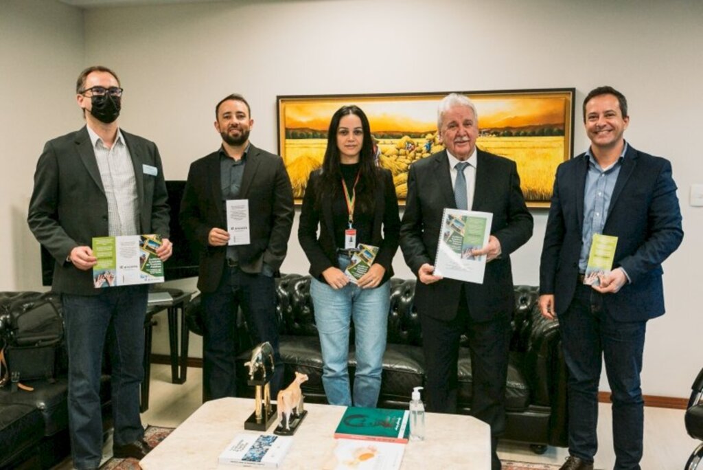 Bruno Collaço / Agência AL - Representantes do Sincofaz foram recebidos pelo presidente da Assembleia, na tarde desta segunda-feira (20)