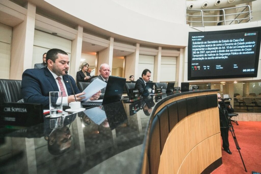 Excesso de chuvas e cheias no estado pautam sessão da Alesc