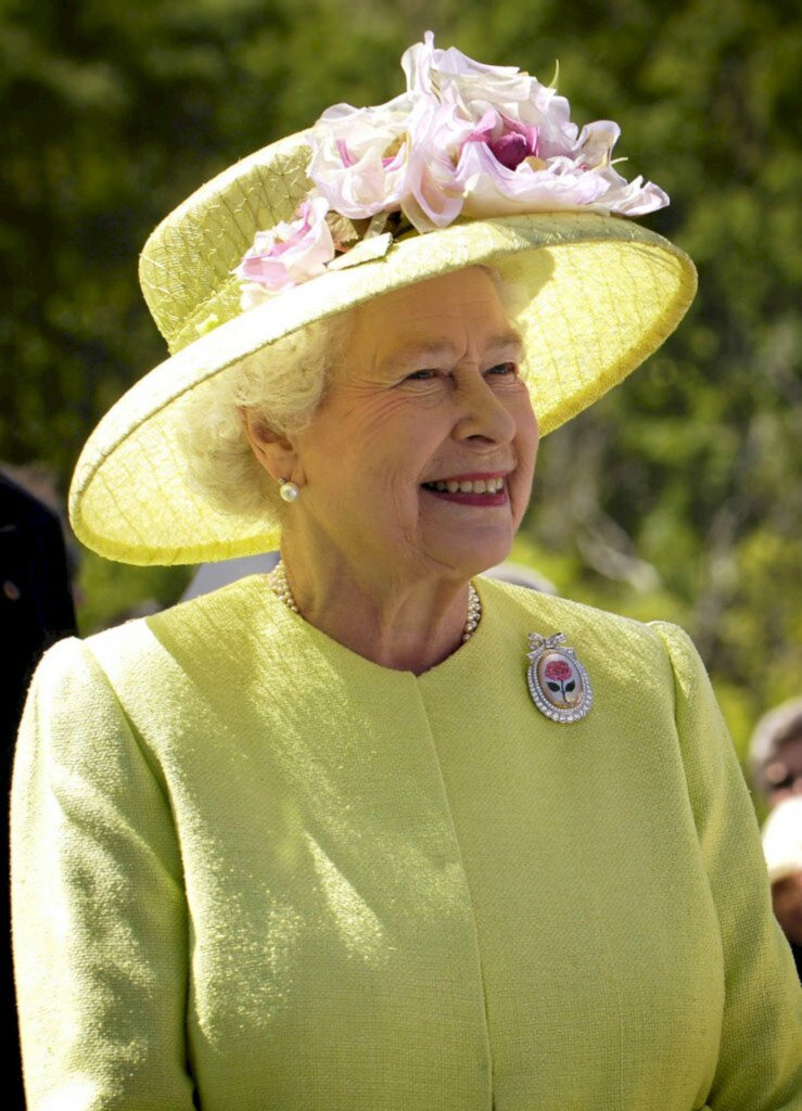 Rainha Elizabeth II morreu? Jornal explica publicação que agitou web nesta segunda