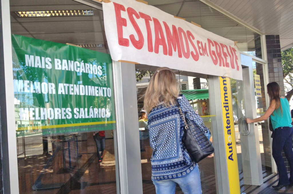 Greve nacional dos bancários completa 17 dias com adesão recorde