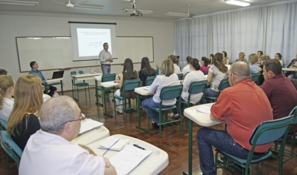 Acadêmicos da Unoesc poderão acessar Crédito Educacional Institucional