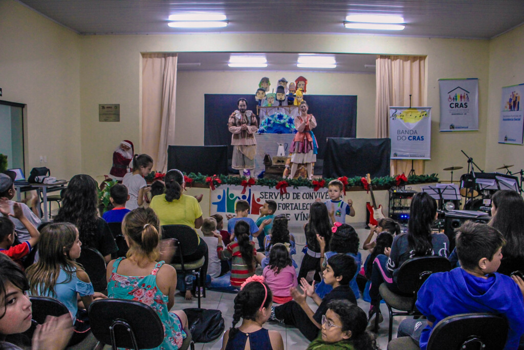 Assistência Social realiza encontro com famílias em Irineópolis
