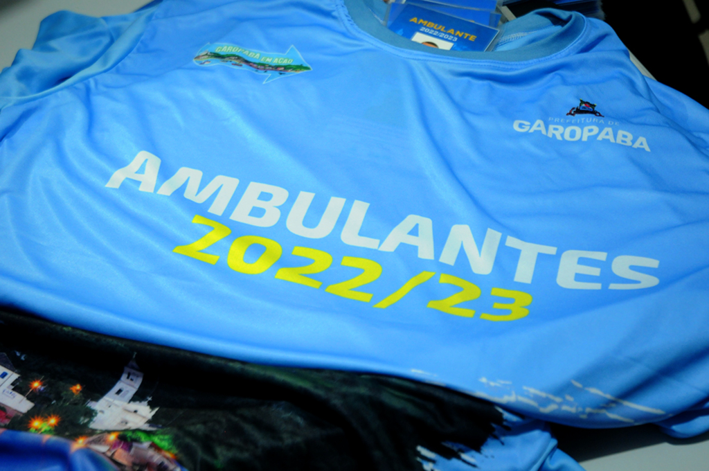 Vendedores ambulantes recebem uniforme para a temporada 2022/2023