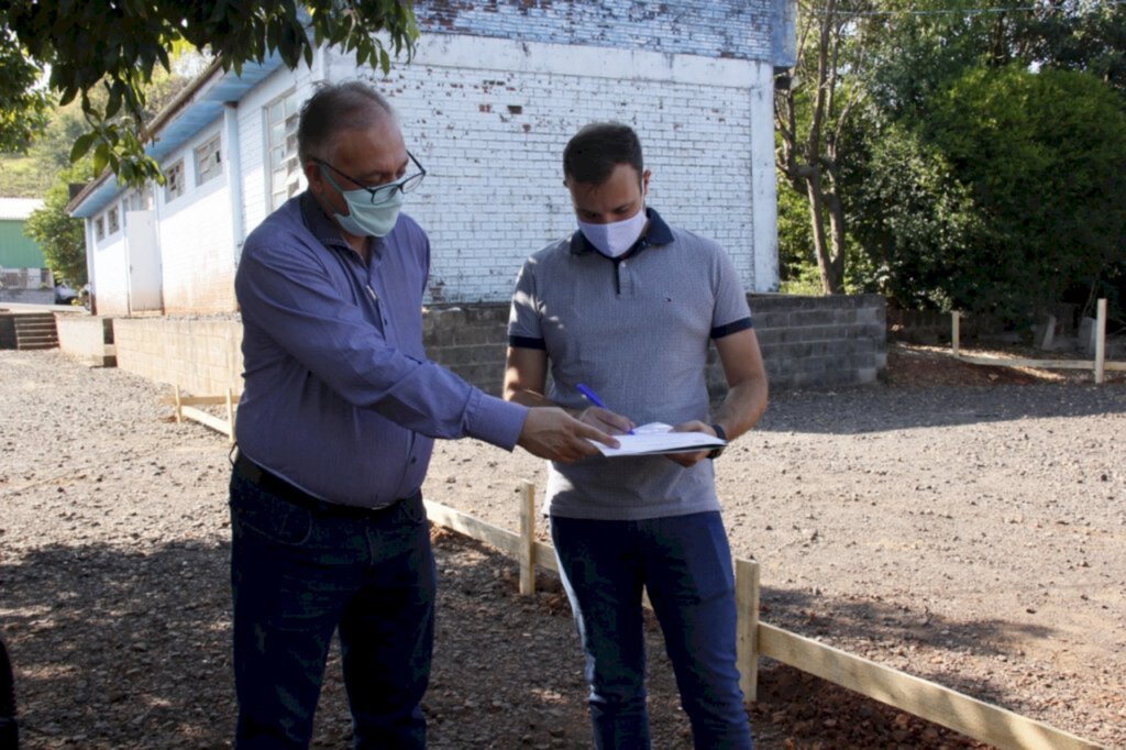 Inicia hoje obra do novo C.E. I no Distrito de Machado