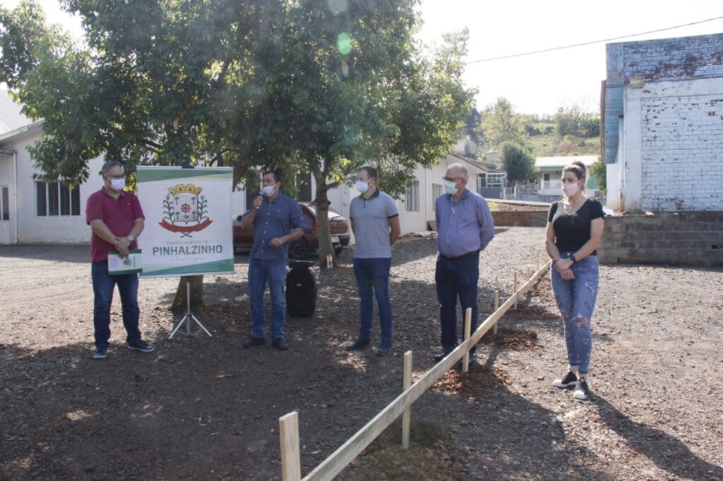 Inicia hoje obra do novo C.E.I no Distrito de Machado