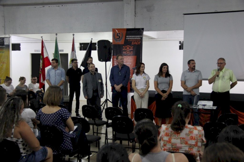 Workshop proporciona  capacitação dos profissionais  de educação