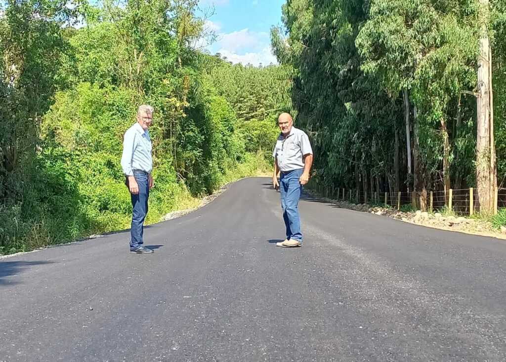 Asfalto rural em Capinzal tão esperado, pavimentação será concluída na próxima semana