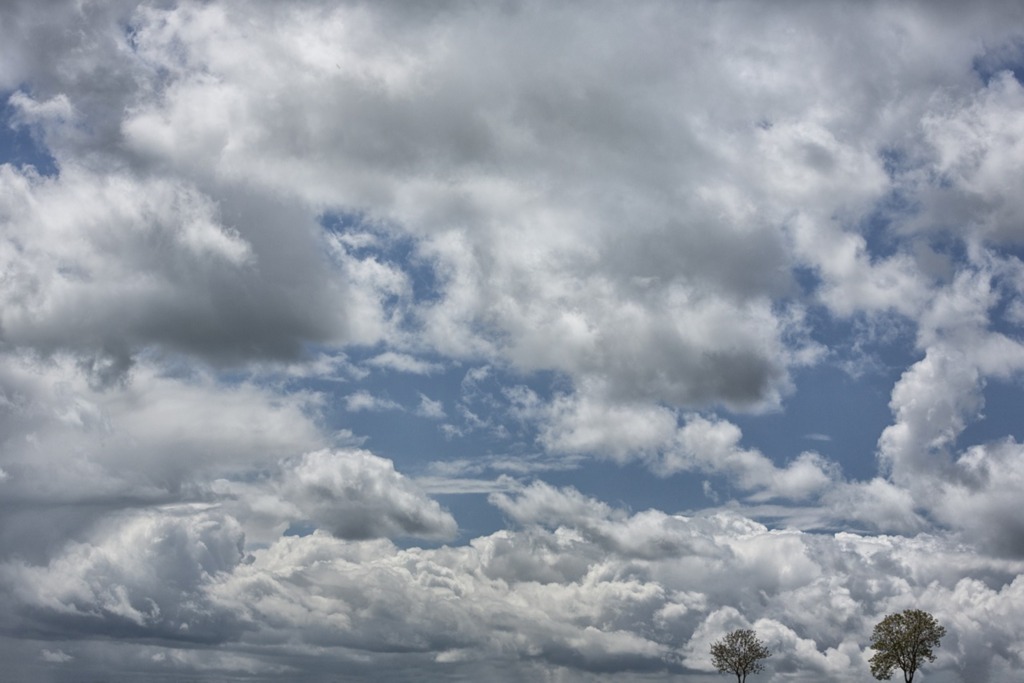 (Imagem Pixabey) - Pancadas de chuva e céu nublado: DC prevê semana final de semana ameno