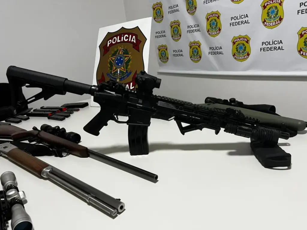  - Armas apreendidas pela PF durante operação contra organizadores de atos antidemocráticos — Foto: Polícia Federal