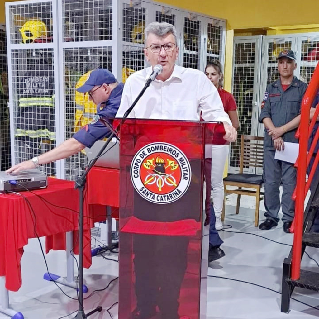 Formatura e promoção dos Bombeiros de Capinzal, também ato de entrega do reformado quartel