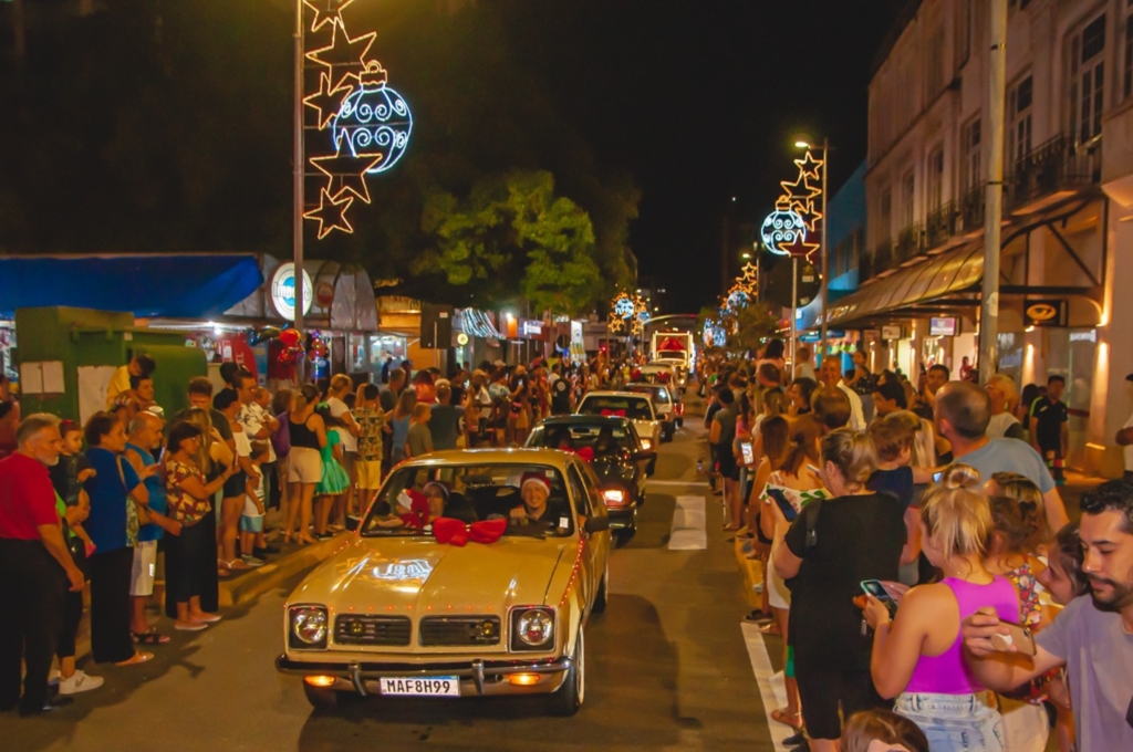 Joinville teve carreata de Natal nesta quinta-feira