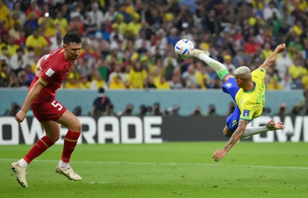  - Richarlison marca golaço na estreia na Copa do Mundo — Foto: Reteurs