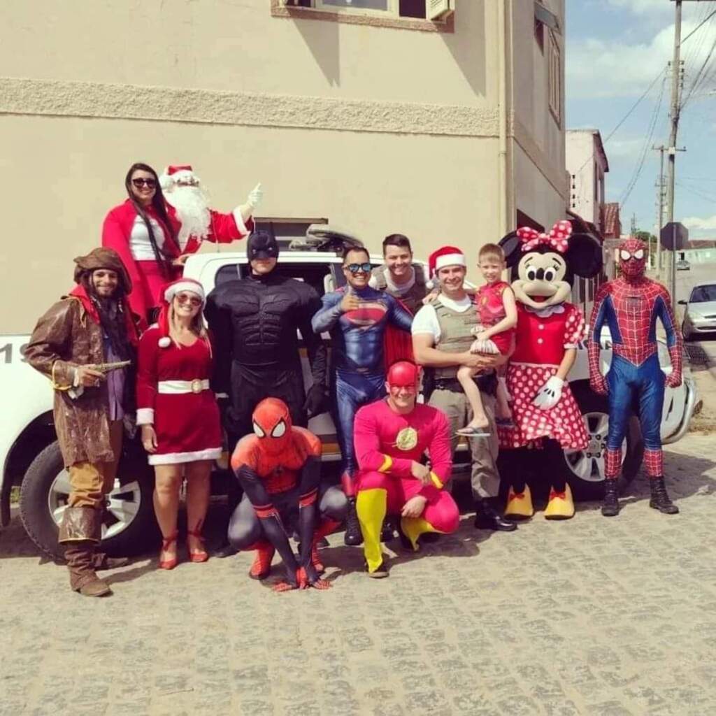 (Foto: Divulgação) - A festa teve a participação de personagens infantis, que trouxeram encanto e alegria durante a realização do evento.