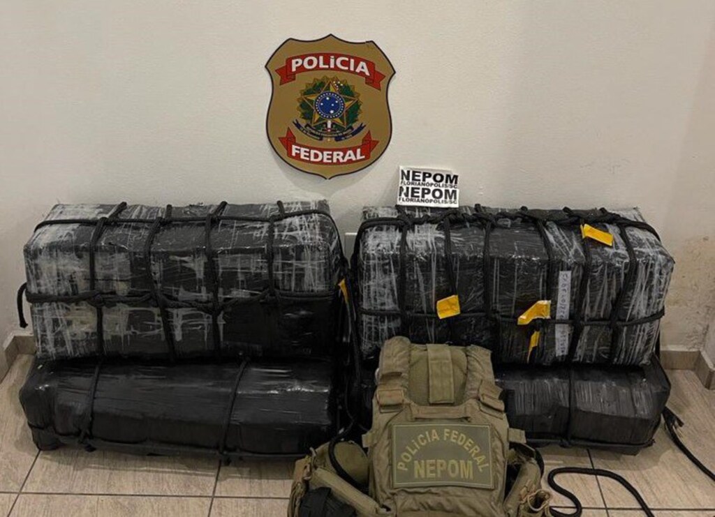 Polícia Federal apreende 160 kg de cocaína na área do Porto de Imbituba