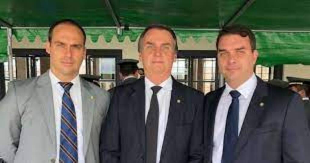 Bolsonaro e maior parte dos aliados silenciam sobre posse de Lula