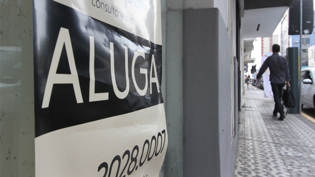 Foto: Carlos Queiroz - DP - Em Pelotas, diversos imóveis da zona central continuam desocupados