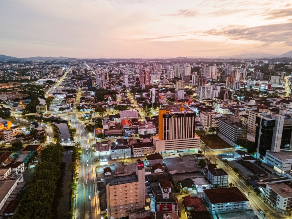 Joinville está entre as 15 melhores cidades para fazer negócios em educação e no mercado imobiliário