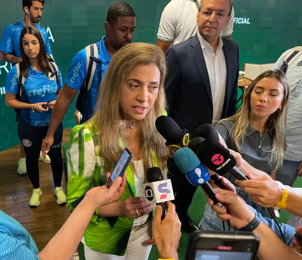  - Leila Pereira durante o lançamento do Palmeiras Pay — Foto: Thiago Ferri