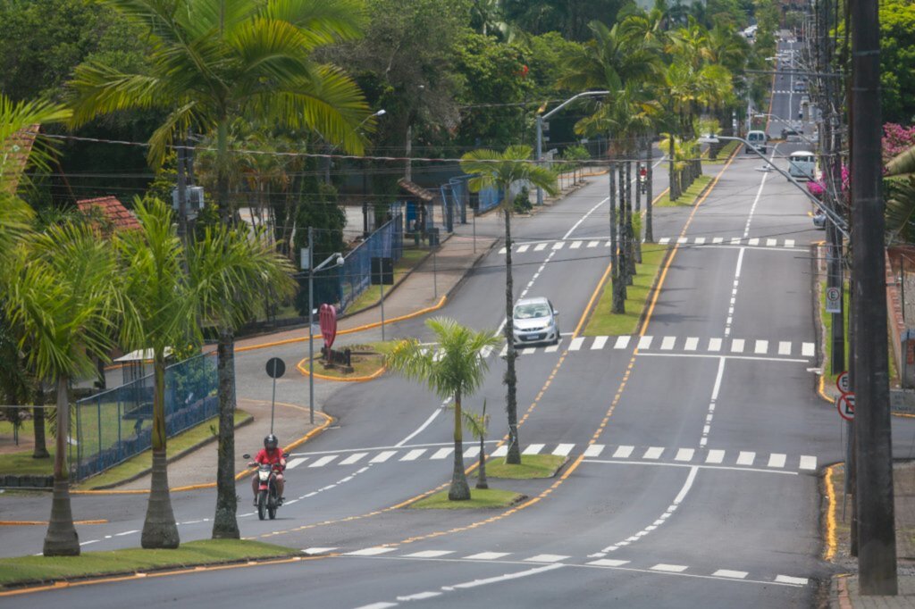Em Pomerode, governador inaugura a revitalização da Avenida 21 de Janeiro