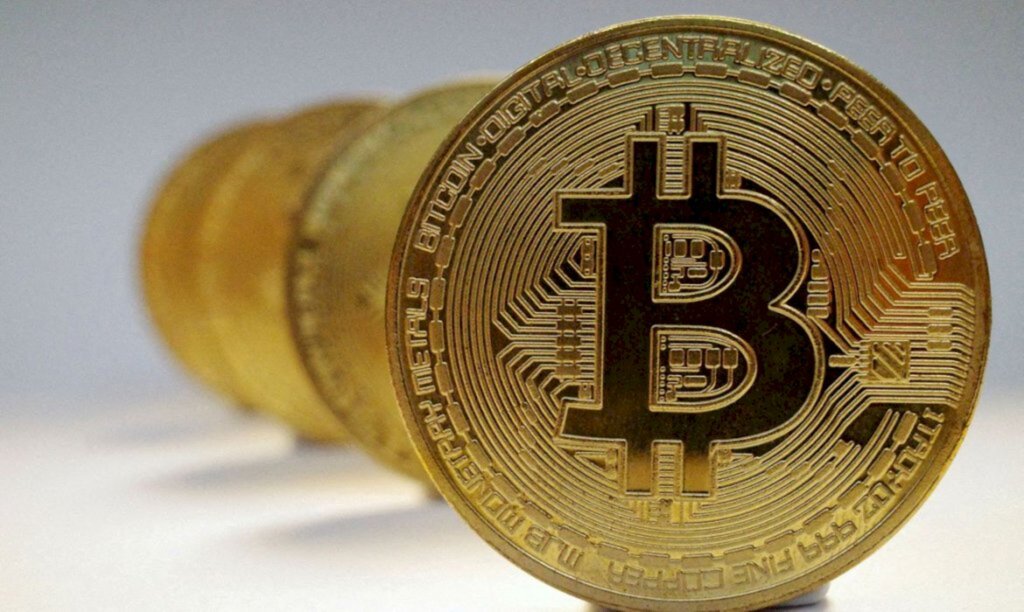 Câmara aprova projeto que regulamenta criptomoeda
