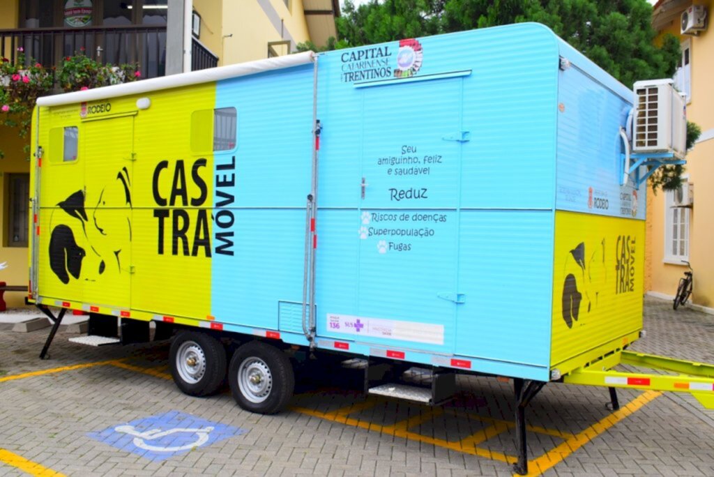 PREFEITURA ADQUIRE ESTRUTURA PARA INICIAR OS SERVIÇOS DE CASTRAÇÃO COMUNITÁRIA DE CÃES E GATOS