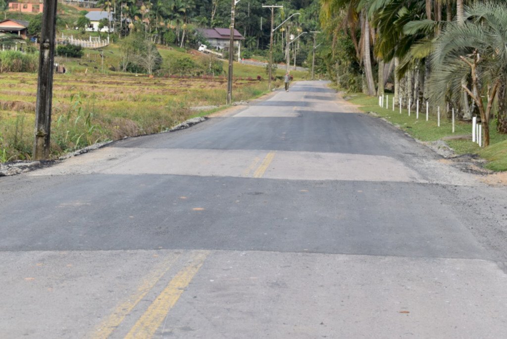 CONCLUÍDA A 1ª ETAPA DA RECUPERAÇÃO ASFÁLTICA DA RUA RIO BELO