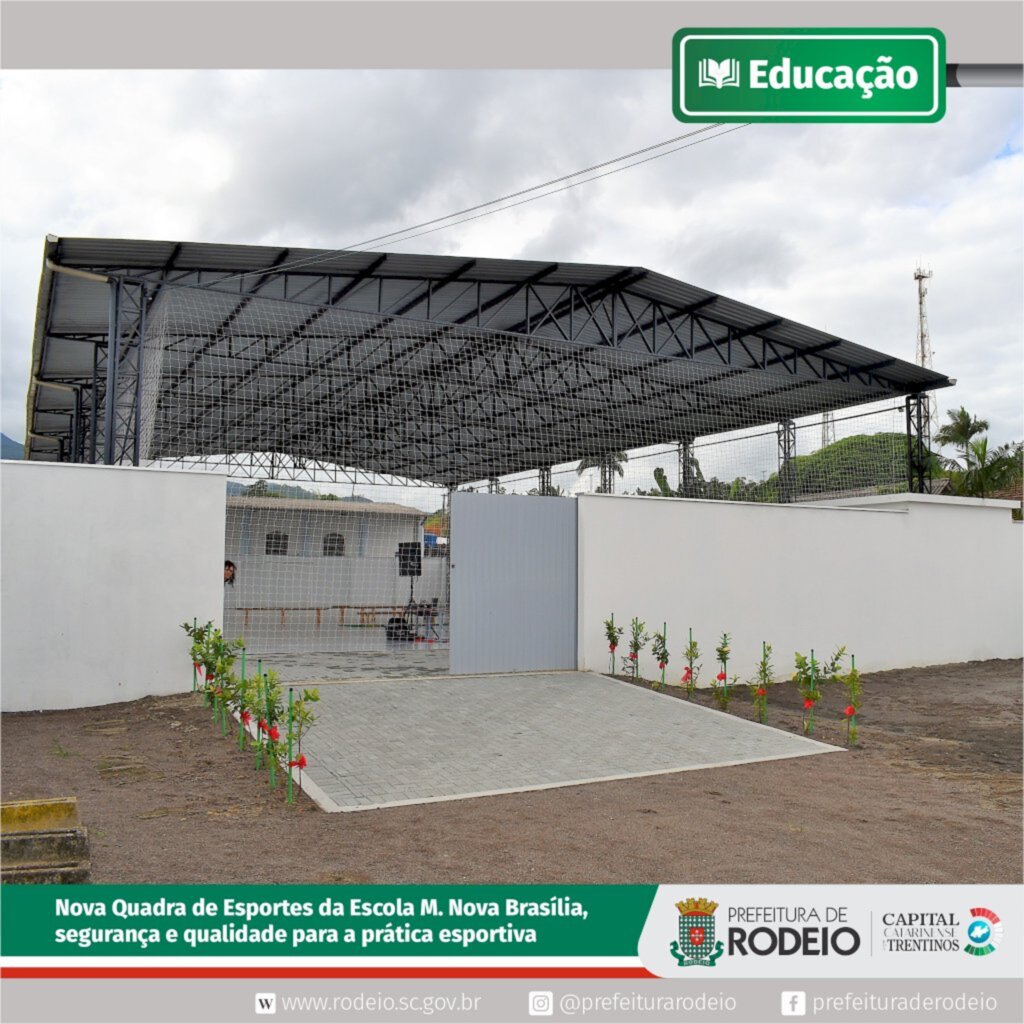 ENTREGUE A OBRA DE REFORMA DA QUADRA ESPORTIVA DA ESCOLA MUNICIPAL NOVA BRASÍLIA