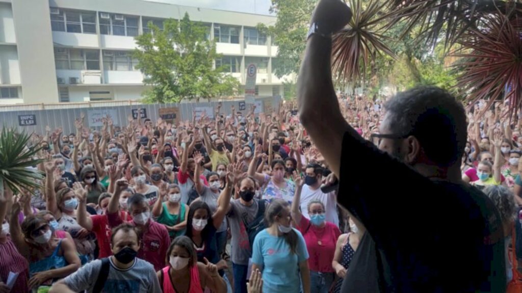Servidores públicos municipais de Blumenau rejeitaram a proposta de reajuste salarial