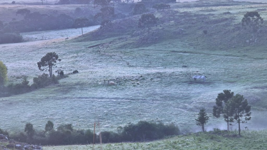 Caminhos da Neve registra 'geada' em pleno 08 de fevereiro de 2022